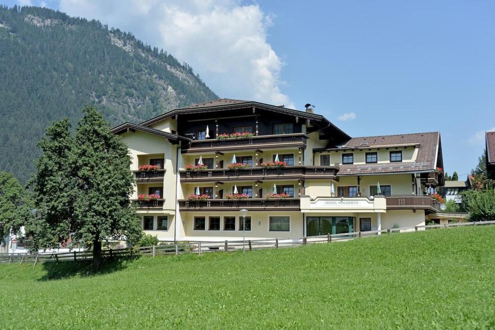 Hotel Waldheim Garni Mayrhofen Exterior photo